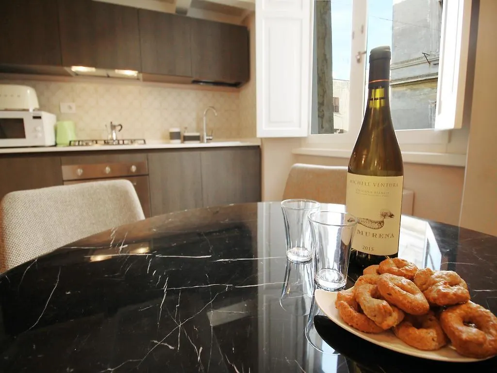 Colosseo Topnotch Apartment Rom 0*,